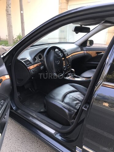 Mercedes E 220 2005, 350,000 km - 2.2 l - Bakı
