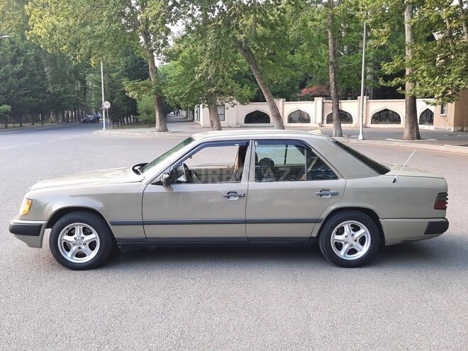 Mercedes E 230 1987, 465,000 km - 2.3 l - Mingəçevir