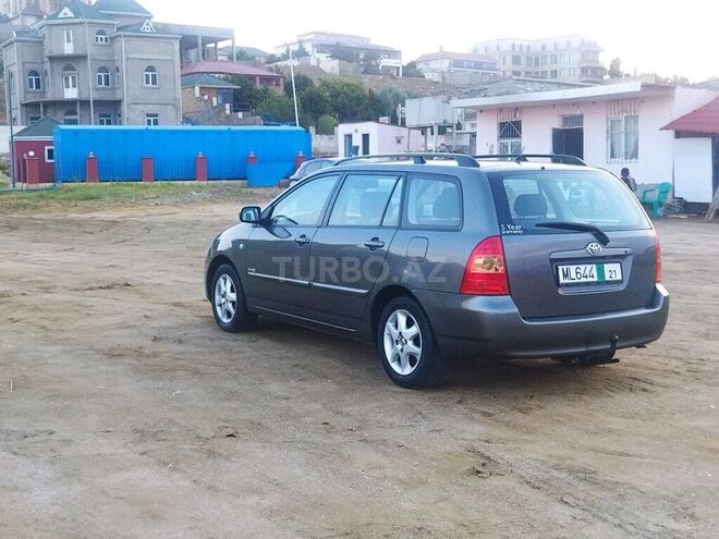 Toyota Corolla 2006, 176,000 km - 1.4 l - Bakı