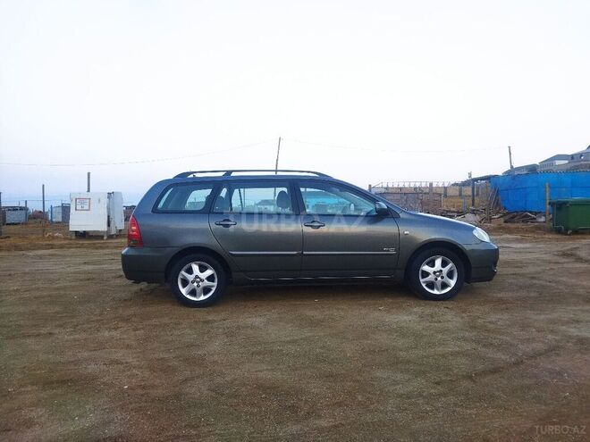 Toyota Corolla 2006, 176,000 km - 1.4 l - Bakı