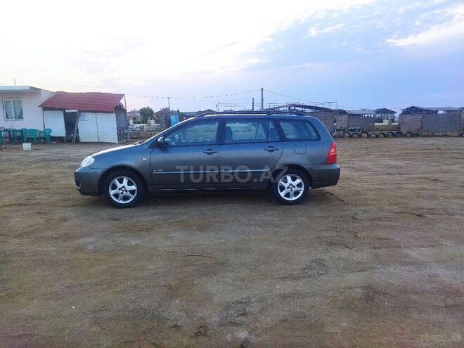 Toyota Corolla 2006, 176,000 km - 1.4 l - Bakı