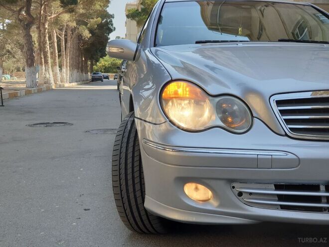 Mercedes C 240 2005, 220,000 km - 2.4 л - Bakı