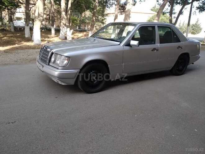 Mercedes E 250 1992, 350,000 km - 2.5 l - Bakı