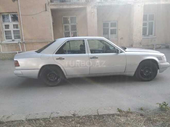 Mercedes E 250 1992, 350,000 km - 2.5 l - Bakı