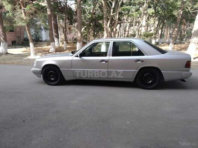 Mercedes E 250 1992, 350,000 km - 2.5 l - Bakı