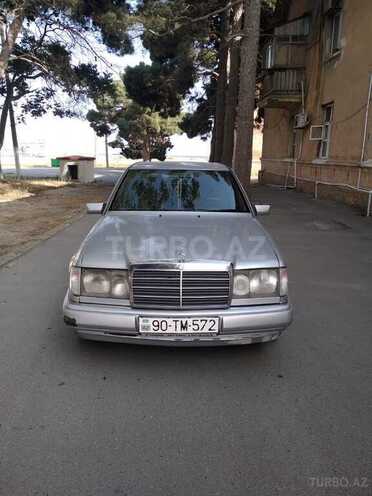 Mercedes E 250 1992, 350,000 km - 2.5 l - Bakı