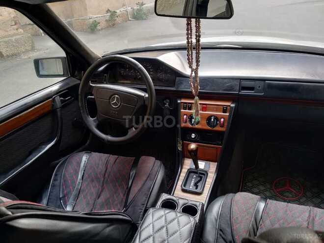 Mercedes E 250 1992, 350,000 km - 2.5 l - Bakı
