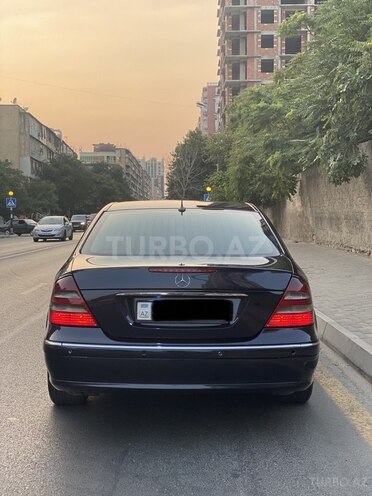 Mercedes E 240 2003, 279,500 km - 2.6 l - Bakı