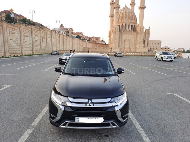 Mitsubishi Outlander 2019, 16,254 km - 2.4 l - Bakı