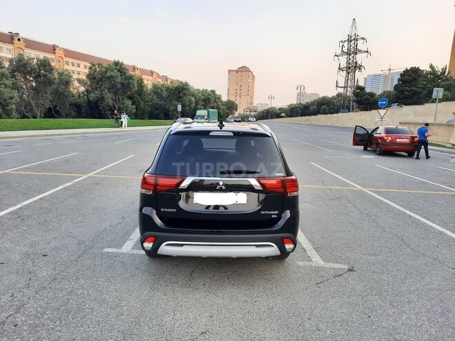 Mitsubishi Outlander 2019, 16,254 km - 2.4 l - Bakı