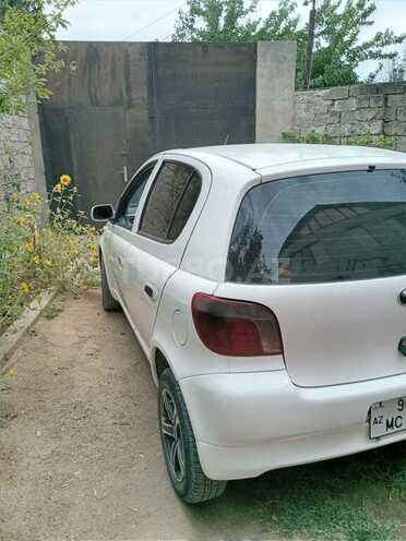 Toyota Vitz 2001, 290,000 km - 1.0 l - Bakı