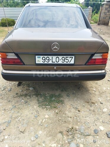 Mercedes E 200 1996, 372,000 km - 2.0 l - Dəliməmmədli