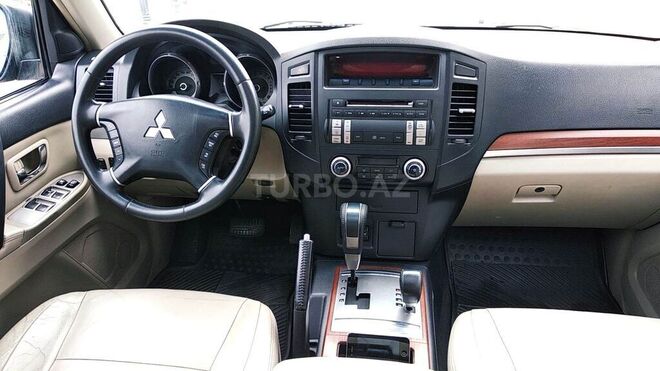 Mitsubishi Pajero 2007, 172,000 km - 3.0 l - Bakı