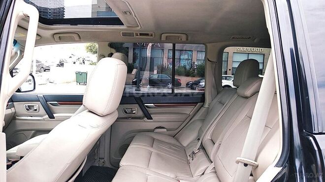 Mitsubishi Pajero 2007, 172,000 km - 3.0 l - Bakı