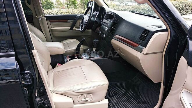 Mitsubishi Pajero 2007, 172,000 km - 3.0 l - Bakı