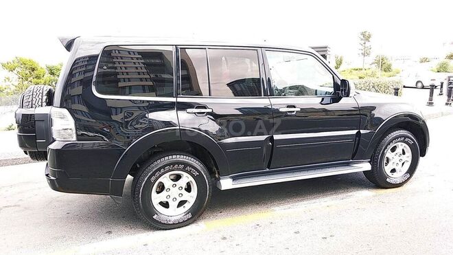 Mitsubishi Pajero 2007, 172,000 km - 3.0 l - Bakı