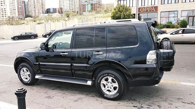 Mitsubishi Pajero 2007, 172,000 km - 3.0 l - Bakı