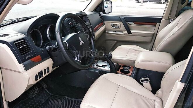 Mitsubishi Pajero 2007, 172,000 km - 3.0 l - Bakı