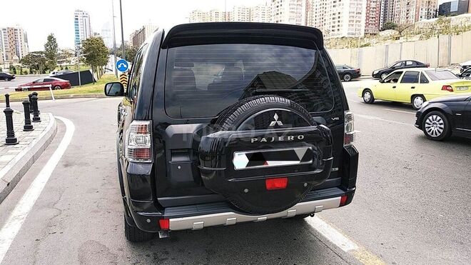 Mitsubishi Pajero 2007, 172,000 km - 3.0 l - Bakı