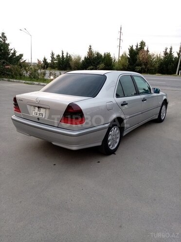 Mercedes C 200 1999, 238,145 km - 2.0 л - Yevlax