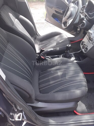 Opel Corsa 2009, 174,000 km - 1.3 л - Lənkəran
