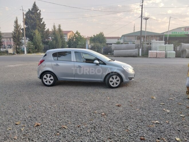 Opel Corsa 2009, 174,000 km - 1.3 л - Lənkəran