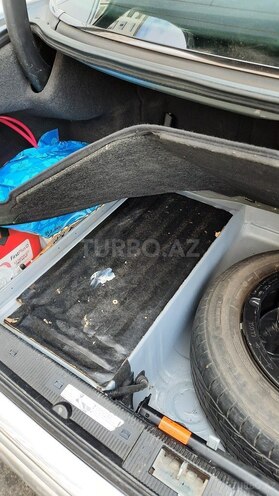 Mercedes E 240 1998, 282,000 km - 2.4 l - Bakı