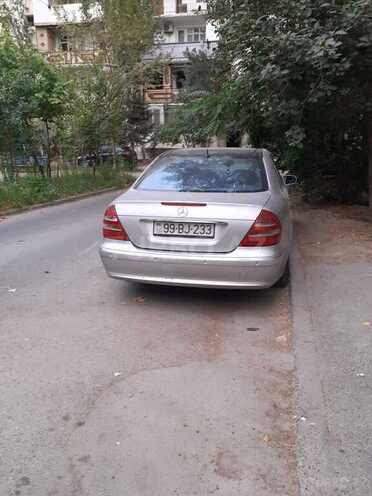 Mercedes E 220 2002, 366,000 km - 2.4 l - Bakı
