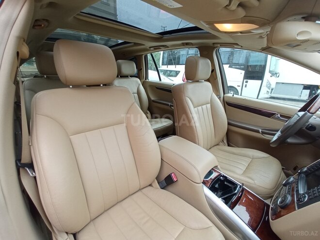 Mercedes R 350 2006, 203,564 km - 0.4 л - Bakı