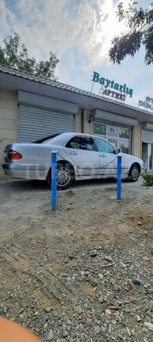 Mercedes E 220 2000, 409,000 km - 2.2 l - Ağcabədi