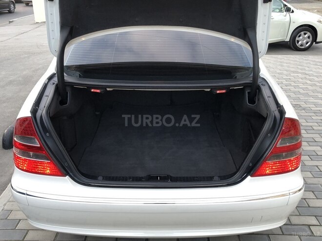 Mercedes E 320 2002, 289,000 km - 3.2 l - Bakı