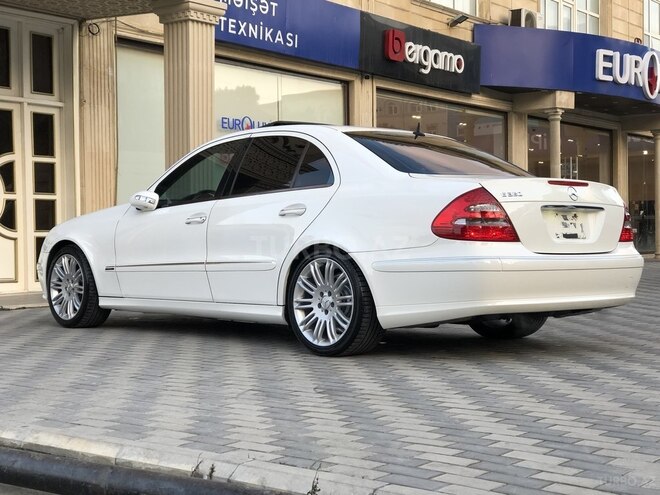 Mercedes E 320 2002, 289,000 km - 3.2 l - Bakı