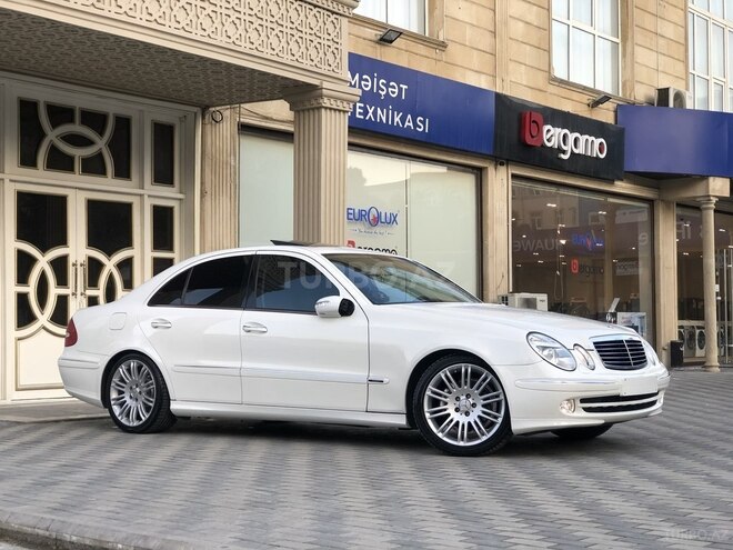 Mercedes E 320 2002, 289,000 km - 3.2 l - Bakı