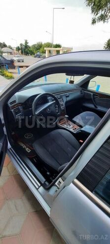 Mercedes E 220 2000, 409,000 km - 2.2 l - Ağcabədi
