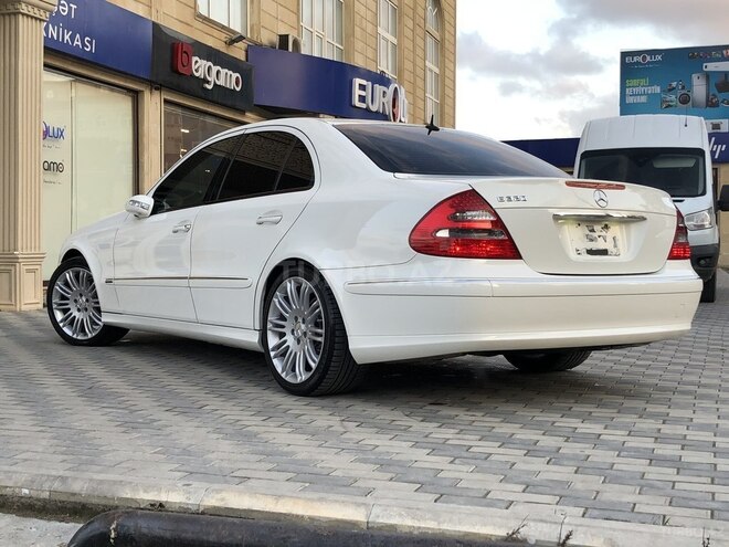 Mercedes E 320 2002, 289,000 km - 3.2 l - Bakı