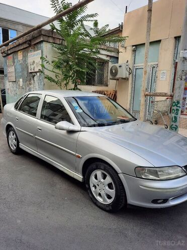 Opel Vectra 2001, 223,000 km - 2.0 l - Bakı