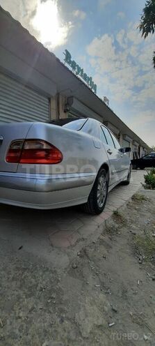 Mercedes E 220 2000, 409,000 km - 2.2 l - Ağcabədi