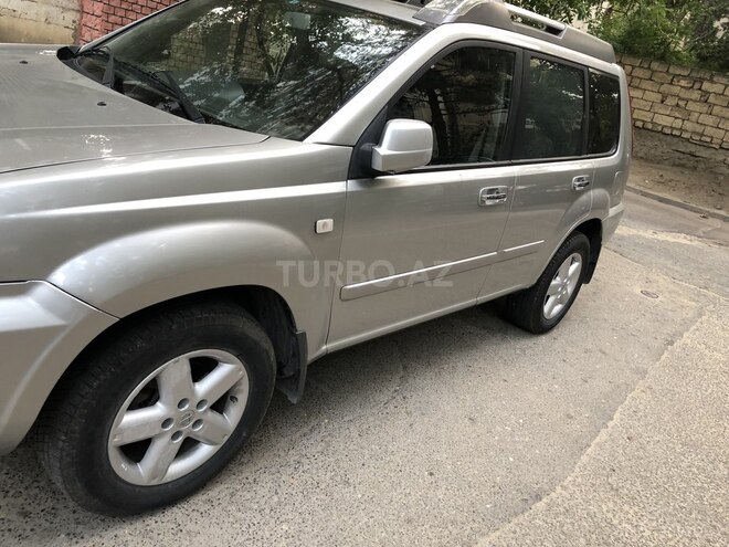Nissan X-Trail 2004, 200,000 km - 2.0 l - Bakı