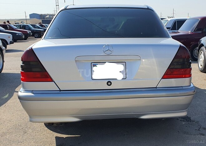 Mercedes C 240 1998, 210,000 km - 2.4 l - Bakı