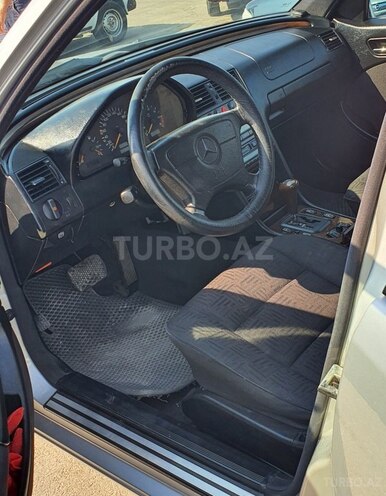 Mercedes C 240 1998, 210,000 km - 2.4 l - Bakı