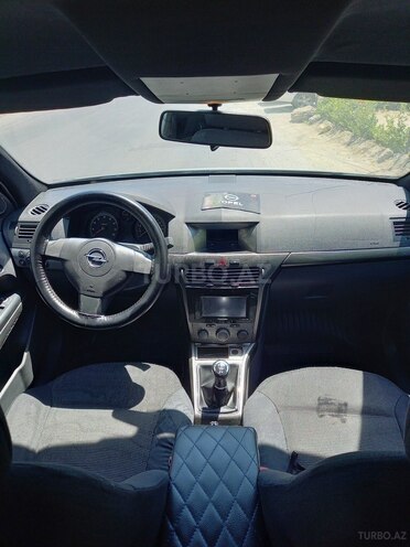 Opel Astra 2005, 305,000 km - 1.8 л - Bakı