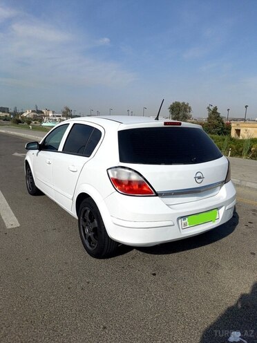 Opel Astra 2005, 305,000 km - 1.8 л - Bakı