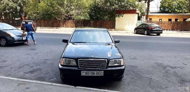 Mercedes C 230 1999, 230,000 km - 2.3 l - Bakı