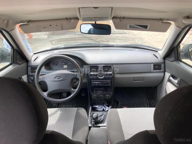 LADA (VAZ) Priora 2009, 195,000 km - 1.6 l - Naftalan