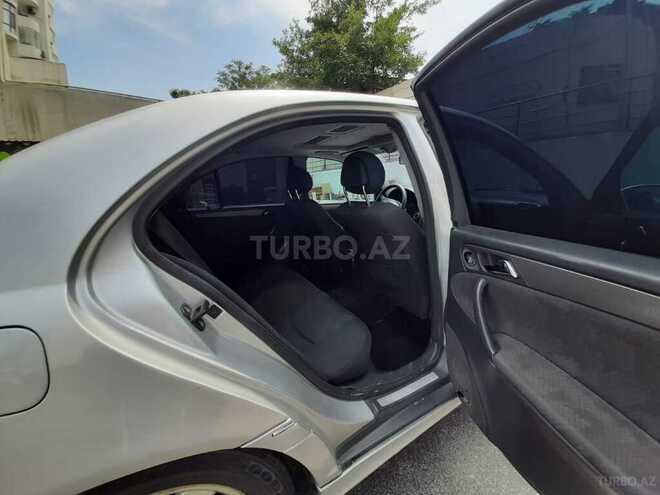 Mercedes C 220 2001, 365,000 km - 2.2 л - Bakı