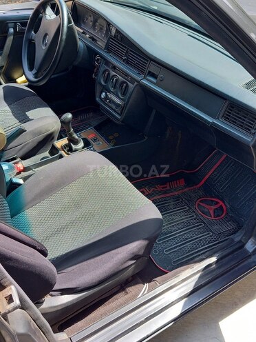 Mercedes 190 1991, 123,652 km - 1.8 l - Sumqayıt