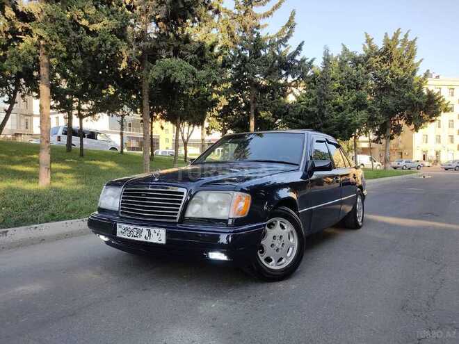 Mercedes E 220 1995, 205,000 km - 2.2 л - Bakı