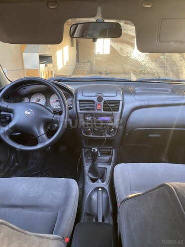 Nissan Sunny 2005, 287,000 km - 1.3 л - Bakı
