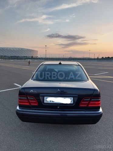 Mercedes E 240 1998, 333,000 km - 2.4 л - Bakı