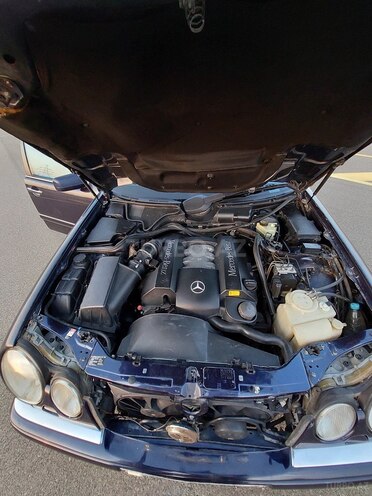 Mercedes E 240 1998, 333,000 km - 2.4 л - Bakı